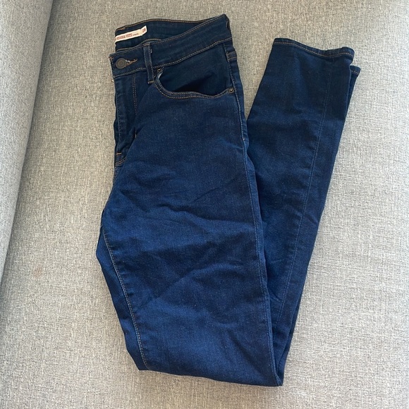 Levi’s 721 High Rise Skinny Jeans - Picture 5 of 7
